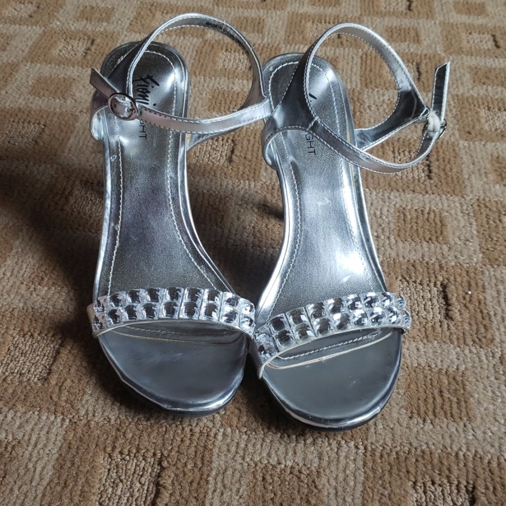Fioni night heels